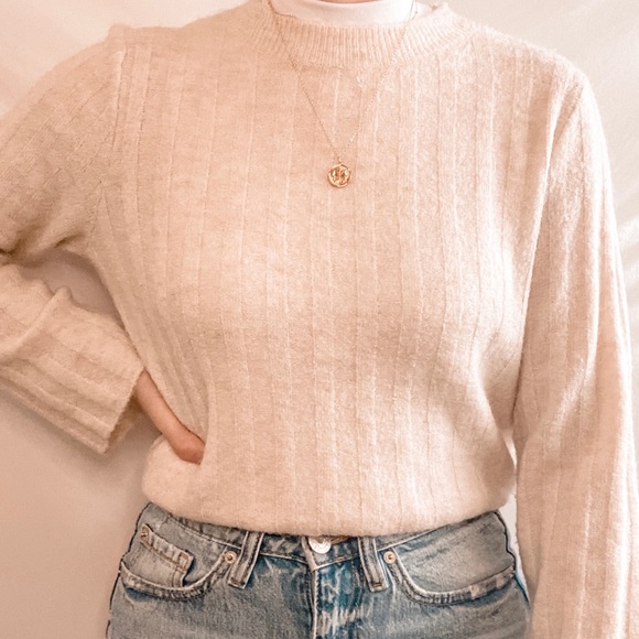 H&M Sweaters - Lightweight Ribbed Sweater